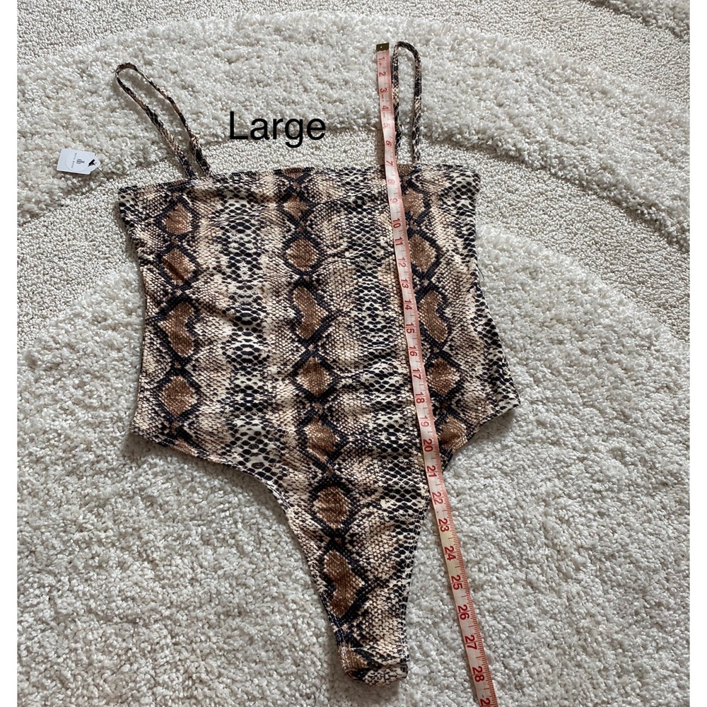 Black bodysuit animal print NWT - Picture 12 of 12